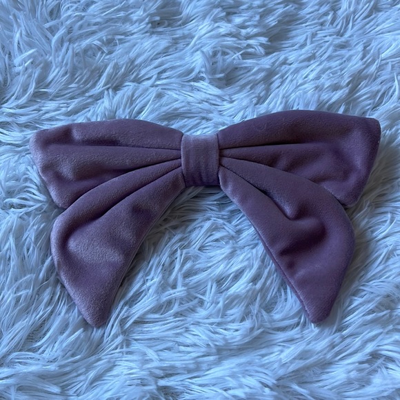 LELE SADOUGHI
Lavender Bow Barrette main image 4